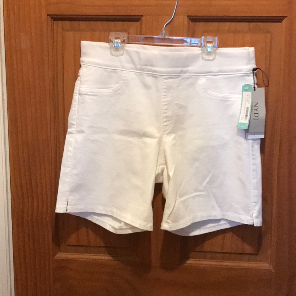 White Shorts   Elastic Waist